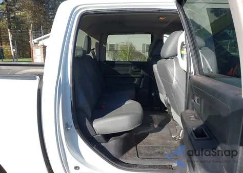 2017 Ram 1500 Tradesman 4X4 5'7 Box z USA, uszkodzony, nr VIN 3C6RR7KT9HG675468